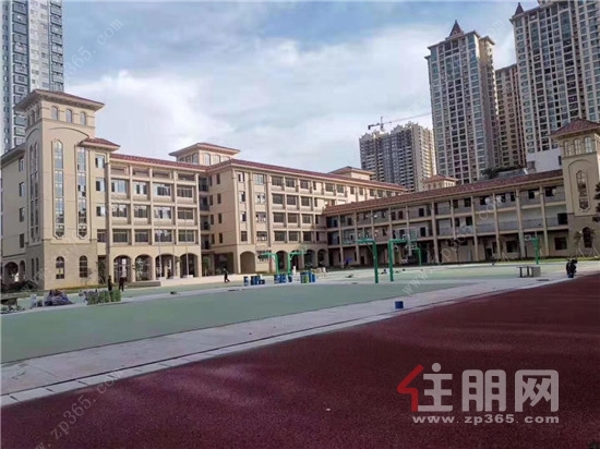 秀田小学北际路校区实景图.jpg