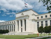 降息也没用？美股开盘即熔断，央行降准释放5500亿，对中国楼市影响几何？