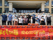 “深情相邕”爱心公益行:甜蜜沃柑致敬交警和医护