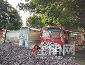 柳州窑埠古镇复古汽车主题街突然撤柜 巨额押金却未退还