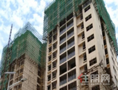 夫妻买了3700元/㎡的房子后 竟带着孩子“住”进售楼部