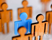 4月近30城出台人才新政 落户政策再放宽