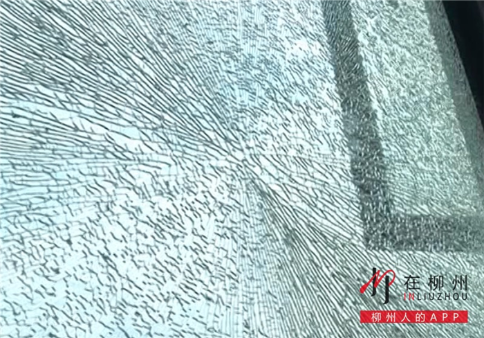 玻璃爆裂 玻璃爆裂