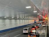 柳州鹅山路下穿通道大晴天涨水 原因到现在还没完全查清楚！