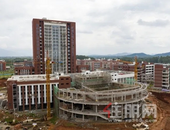 在玉林就可以读医科大了，玉林校区预计8月底交付