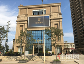 爆款! 江南这个两梯两户的纯板楼遭疯抢! 刚改人群为它差点打架