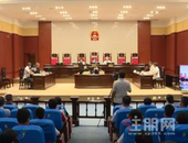 土地征收未获补偿 柳州一民办小学校长**柳南区政府