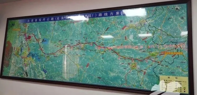 北流至化州宝圩（广西段）高速公路线路方案