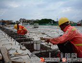 玉林这条横跨南流江的大桥，有望年内竣工！