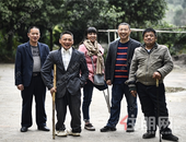 龙湖迎来公益日，捐款2亿助力重庆老旧小区改造及乡村振兴