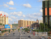 诸多城市调整楼市政策，房地产市场走势如何看？