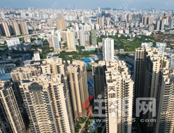 天健·天境vs保利·锦上，老城区的热盘如何选？