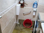 柳州一市民新家变成“粪水场” 这“锅”该由谁来背？