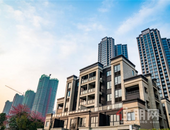 抒写慢调时光 龙光玖珑府临湖洋房“9”字头臻藏