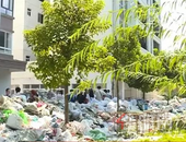 居民楼被垃圾包围 柳州欣欣苑小区犹如垃圾场