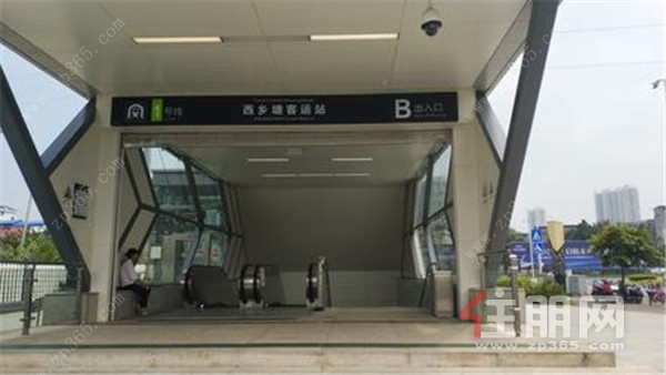 地铁1号线西乡塘客运站实景图
