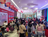 小长假贵港吾悦广场人气持续暴涨，人潮汇聚，热销不断