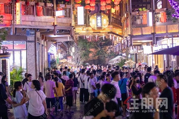 桂林融创国际旅游度假区无人机表演秀