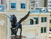 五象湖*热板块，配套齐全！才1.2万/㎡！买到就是赚到|海玲趣看房