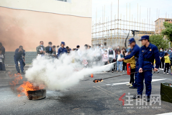 华泰荣御消防召集令活动现场图