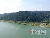 8K超高清江山大景+三面环水+地铁! 城市江轴之上, 再迎“封面级神盘”