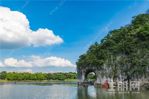 象鼻山