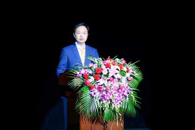 兴进集团董事长罗欣先生致辞