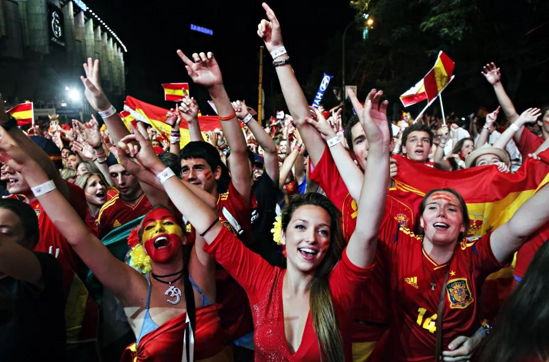 激情盛夏!北海恒大海上帝景“足球嘉年华”震撼来袭,狂欢一触即发!