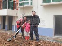 祈福城小区植树活动