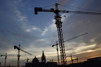 8台塔吊同时施工